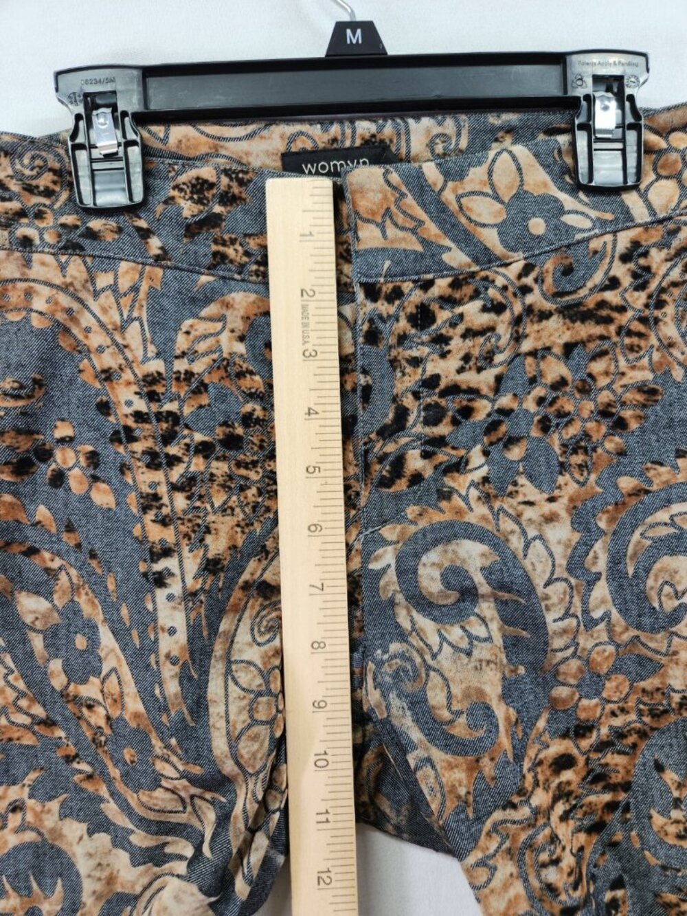 Womyn Womens Size 6 Altered 24x26 Paisley Velvet Jacquard Straight Leg Pants - Picture 4 of 15
